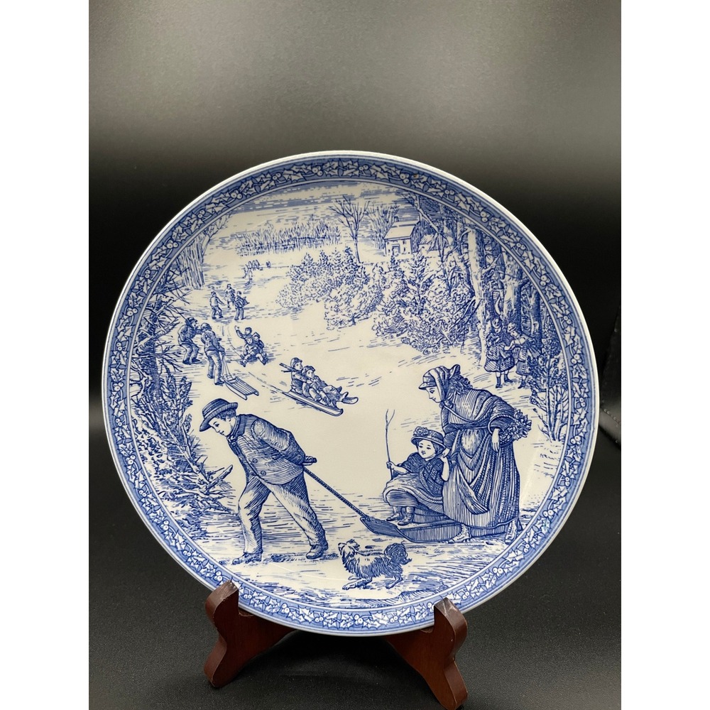 Spode Blue Room Collection Christmas Plate Number 3 Victorian Winter Scene 8.25"